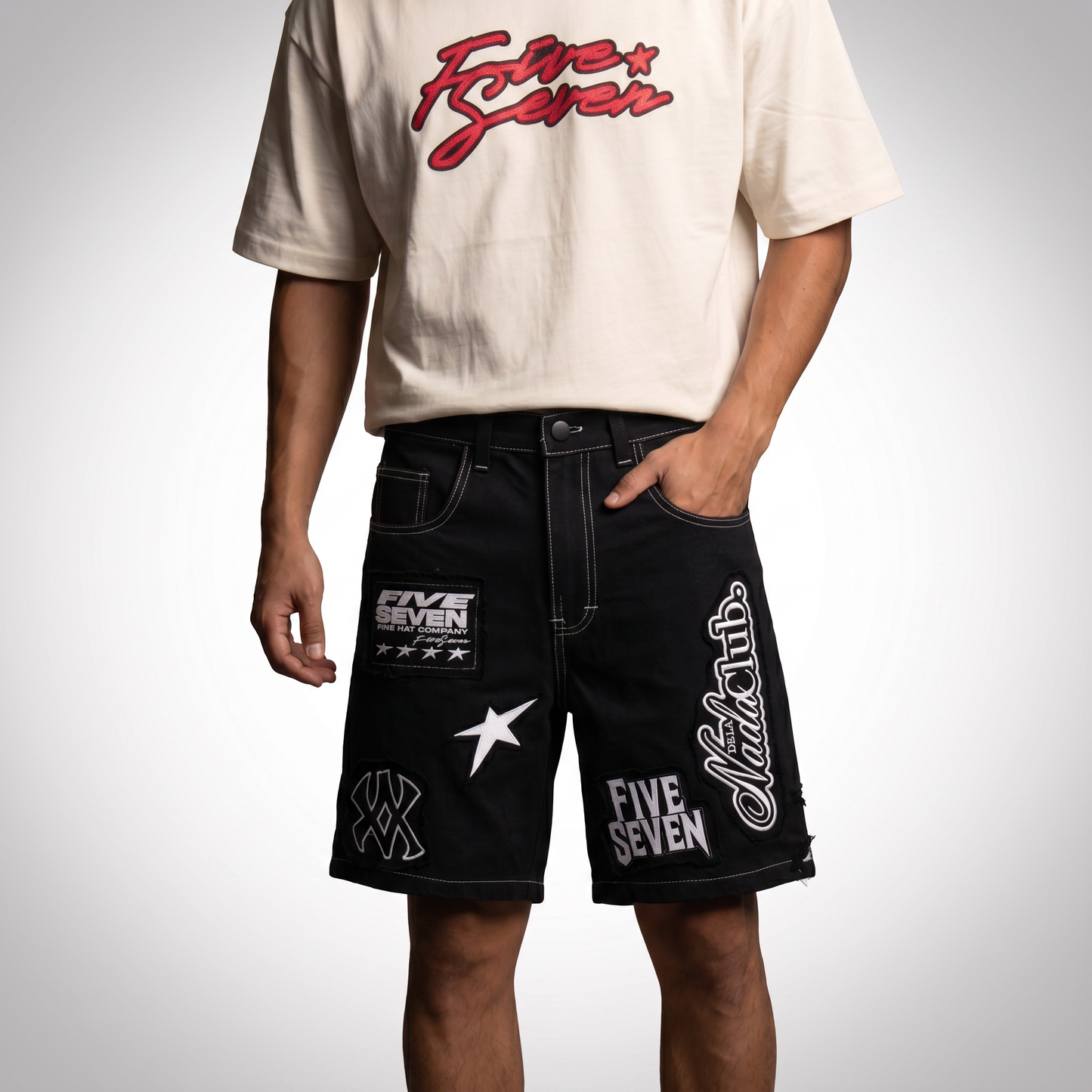 Short full embroidery black 32