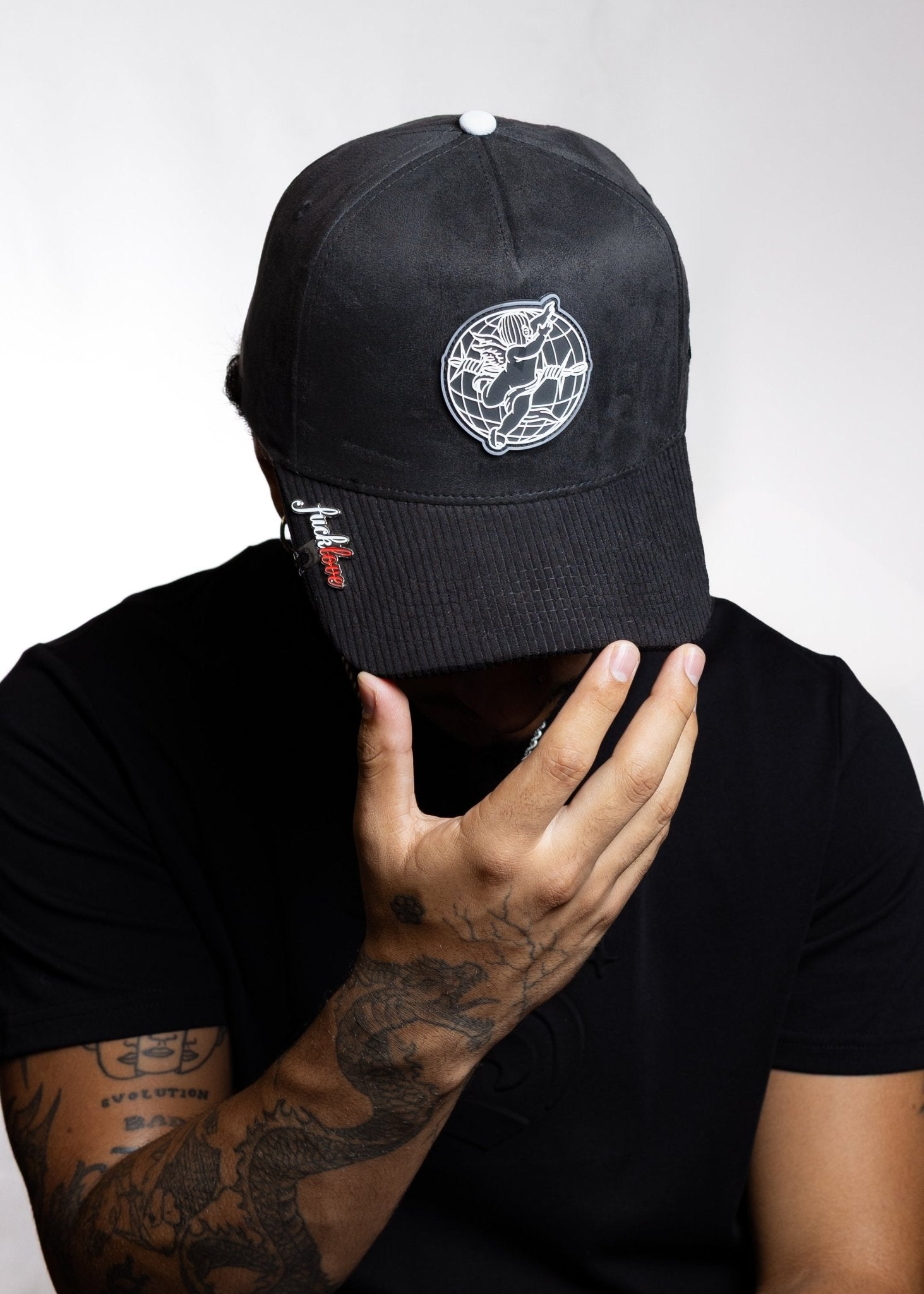 Gorra Fake Love Angel World Black - Cincopunto7